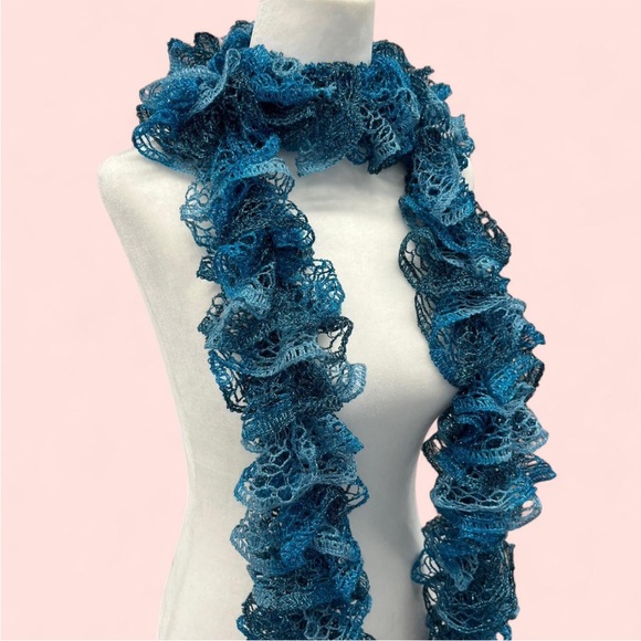 Y2K Blue Ruffle Scarf - Picture 2 of 5